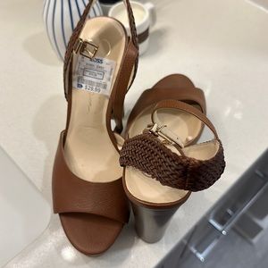 Size 9 Jessica Simpson heels never been used original price 29.99